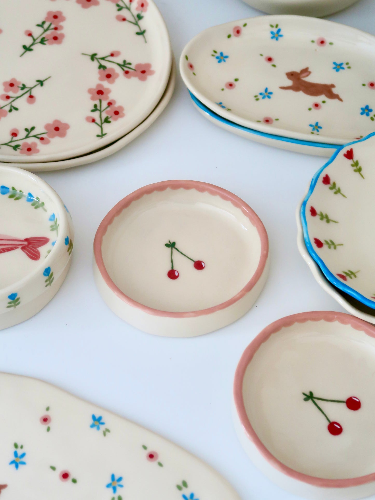 Ring dish with cherry