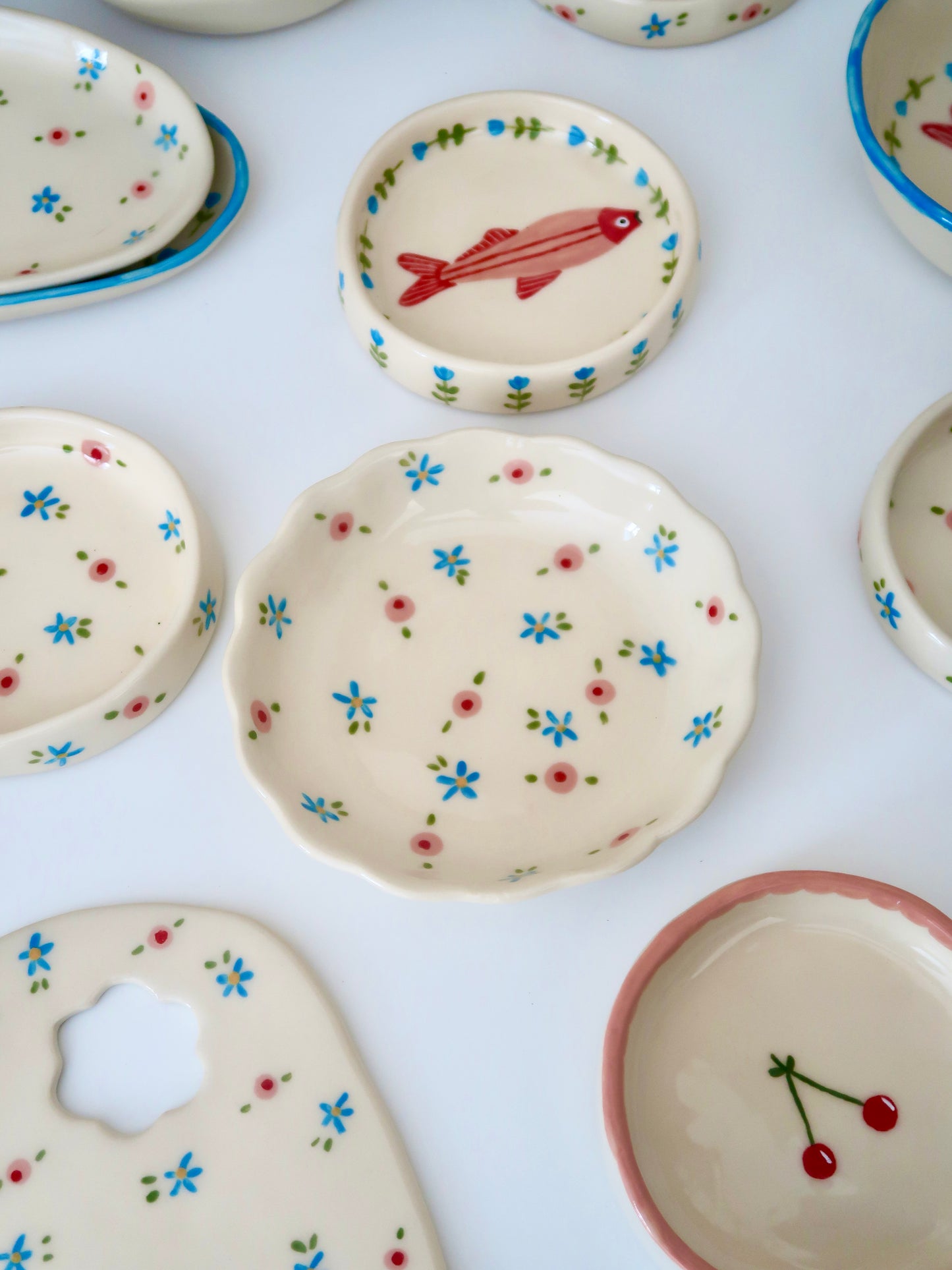 Breakfast/ dessert scalloped plate with pink and blue flowers