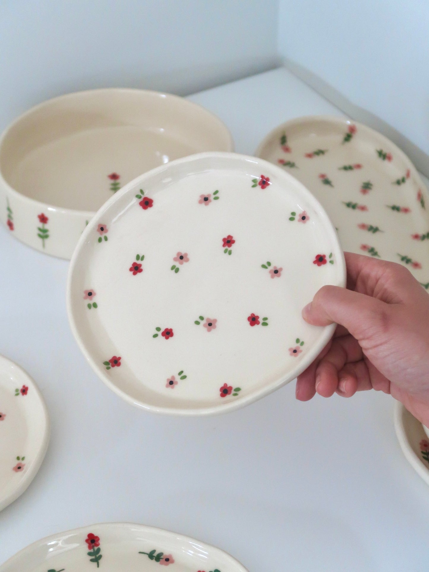 Breakfast/ dessert plate with pink and red flowers