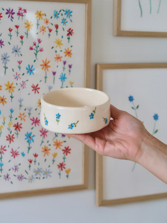 Bowl with blue flowers