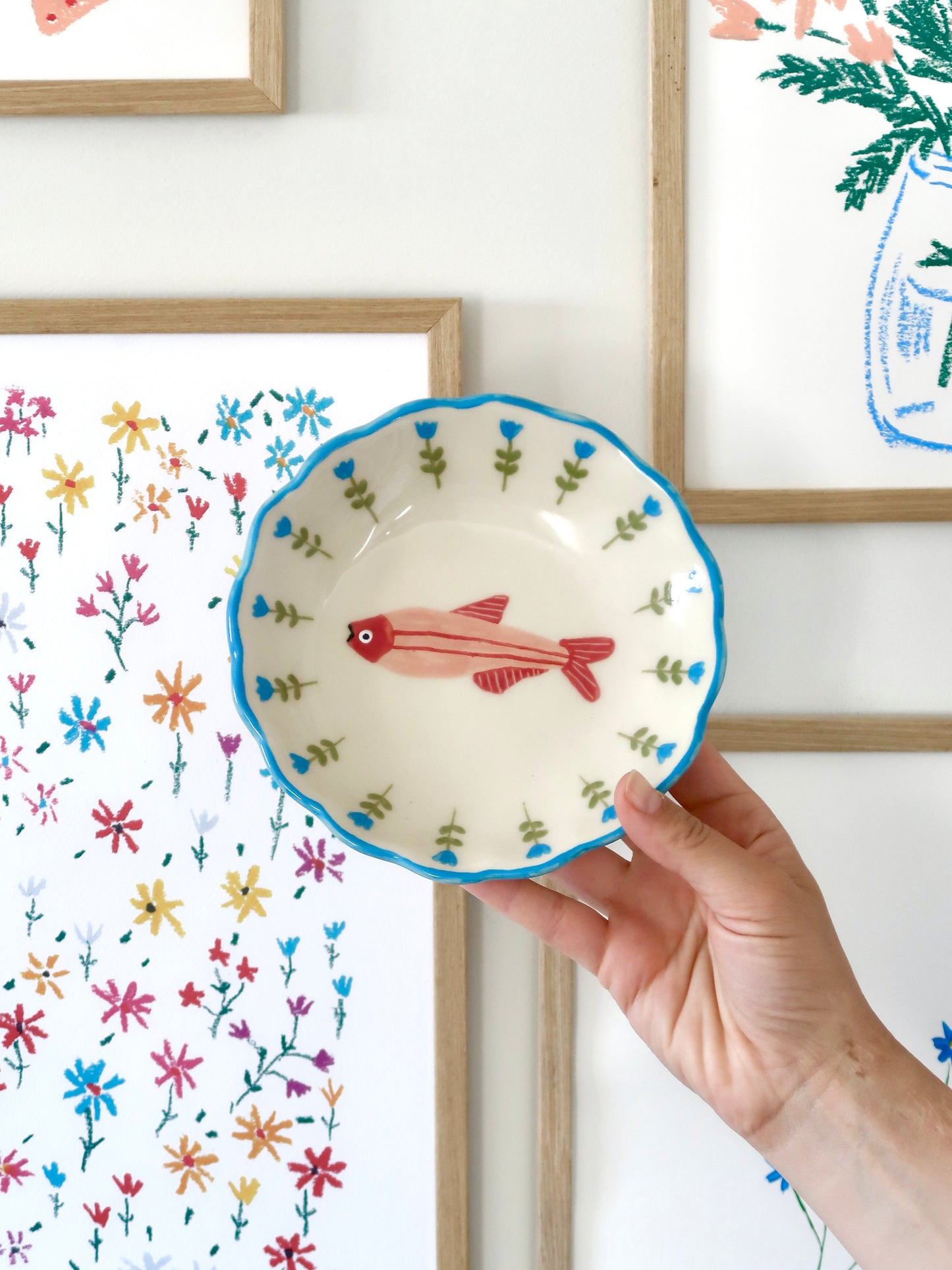 Breakfast/ dessert scalloped plate with fish