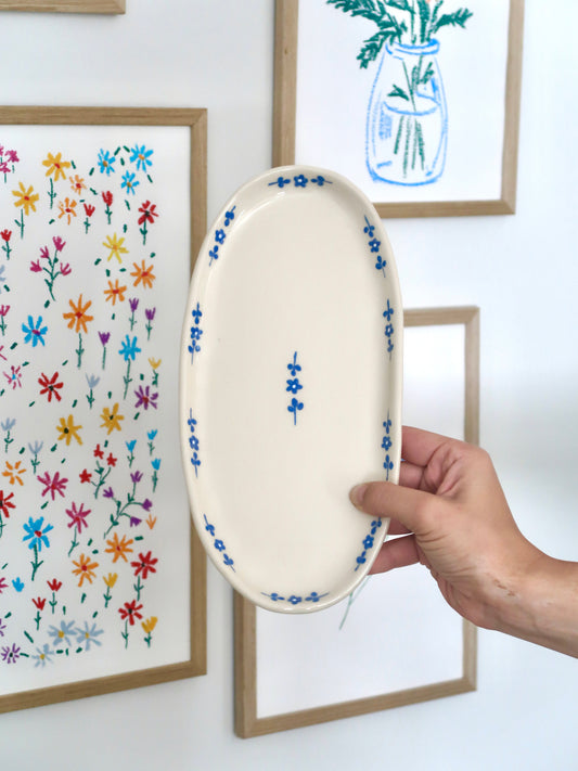 Platter with blue flowers - medium