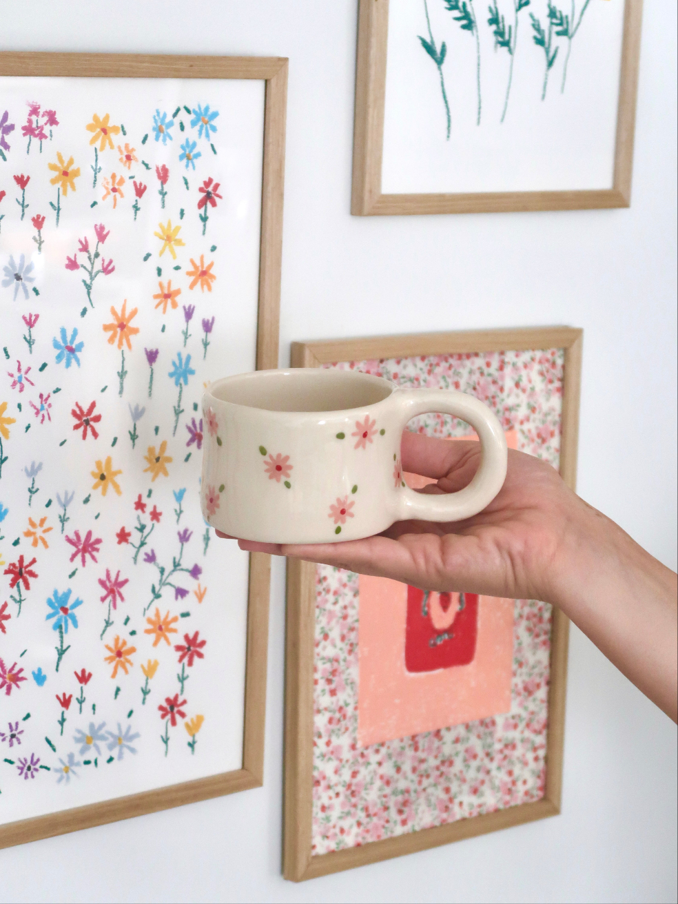 Mug with pink flowers